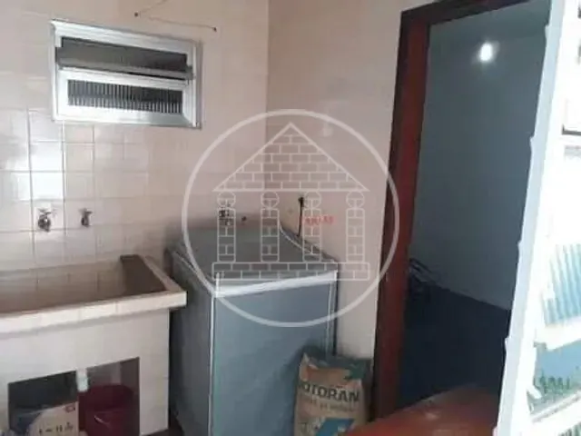 Sobrado com 300m² 3 quartos e 4 banheiros, à venda, no bairro Jardim Ipanema (Zona Sul) em São Paulo