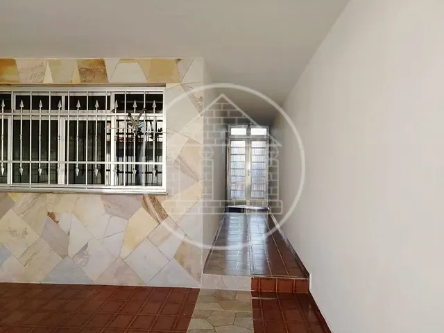 Sobrado com 300m² 3 quartos e 4 banheiros, à venda, no bairro Jardim Ipanema (Zona Sul) em São Paulo