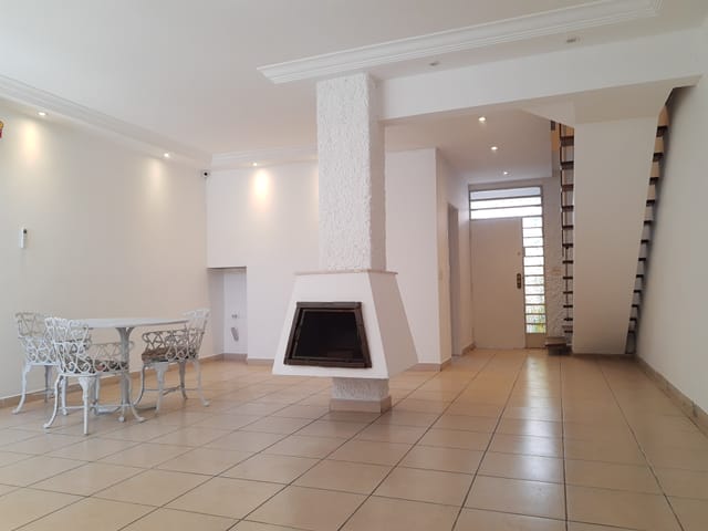 Foto do Sobrado - Sobrado à venda, 178 m², 3 dormitórios, 1 suíte, 3 banheiros, 2 salas, 1 vaga, Campo Belo, São Paulo, SP | Paulista Imóveis