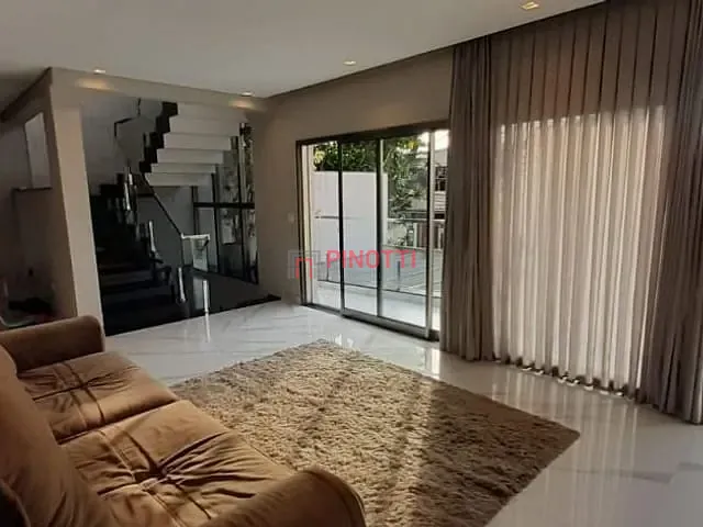 Sobrado 3 quartos e 3 banheiros, à venda, no bairro Ferrazópolis em São Bernardo do Campo