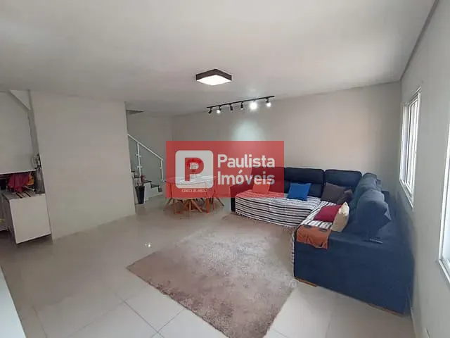 Sobrado com 90m² 3 quartos e 3 banheiros, para alugar, no bairro Jardim Sabará em São Paulo