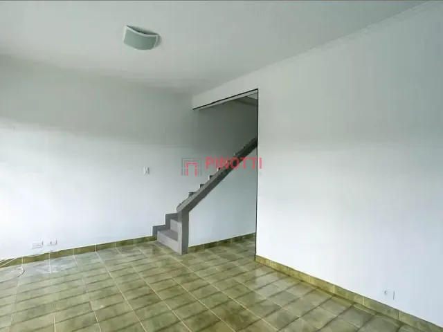 Sobrado 2 quartos e 2 banheiros, à venda, no bairro Vila Rosa em São Bernardo do Campo