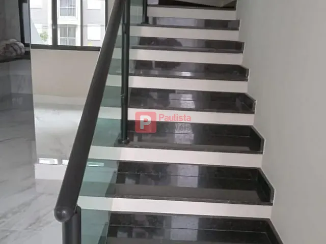 Sobrado com 125m² 3 quartos e 2 banheiros, à venda, no bairro Socorro em São Paulo