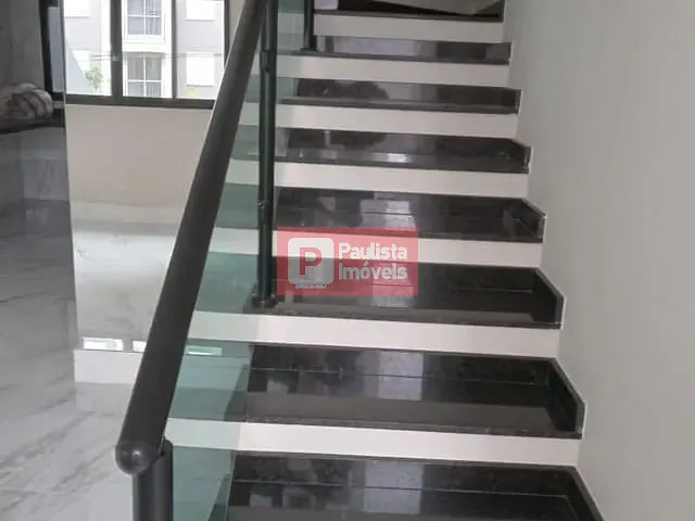 Sobrado com 125m² 3 quartos e 2 banheiros, à venda, no bairro Socorro em São Paulo