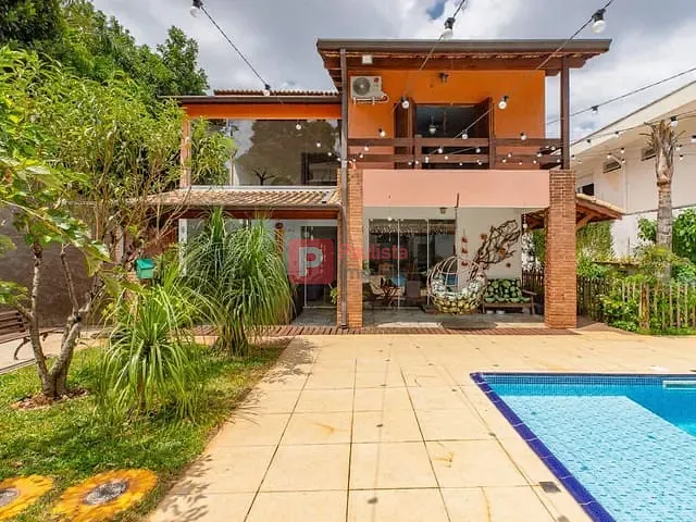 Sobrado com 697m² 3 quartos e 6 banheiros, à venda, no bairro Interlagos em São Paulo