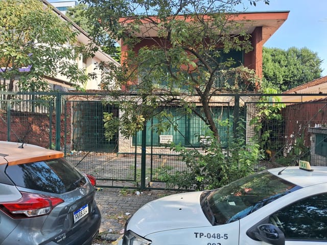 Foto do Sobrado - Sobrado comercial à venda no Campo Belo, com 300 m², 10 salas, 5 banheiros, cozinha, recepção, 7 vagas | Paulista Imóveis