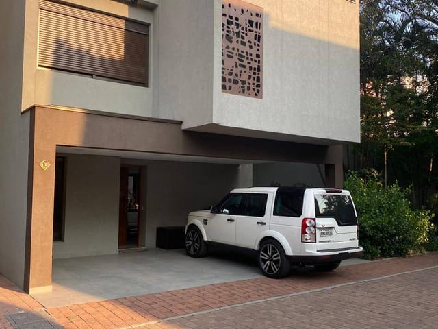 Foto do Sobrado - Sobrado Semi-Novo à Venda em Condominio Fechado, 4 suites, 3 vagas cobertas, 275m²AC, Alto da Boa Vista - por R$ 5.300.000,00 São Paulo, SP | Paulista Imóveis