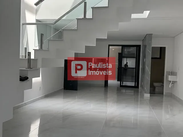 Sobrado 3 quartos e 4 banheiros, à venda, no bairro Jardim Sabará em São Paulo