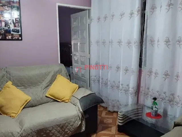 Sobrado 2 quartos e 2 banheiros, à venda, no bairro Jardim Aclimação em Santo André