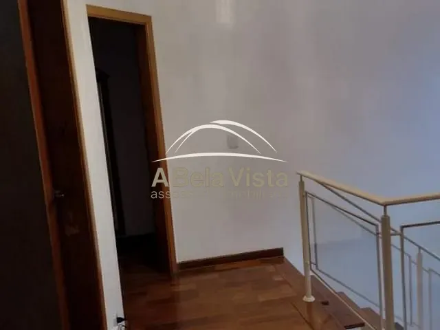 Sobrado com 441m² 3 quartos e 3 banheiros, à venda, no bairro TRANSURB em Itapevi