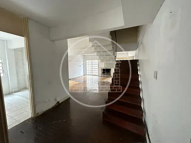 Sobrado com 239m² 2 quartos e 2 banheiros, à venda, no bairro Vila Nova Caledônia em São Paulo