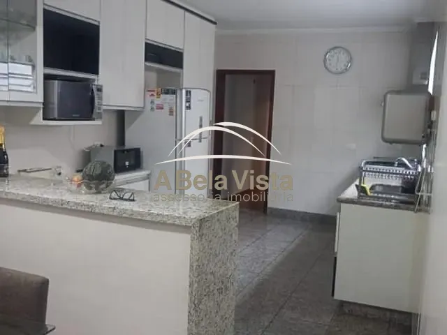 Sobrado com 125m² 3 quartos e 2 banheiros, à venda, no bairro CIPAVA em Osasco