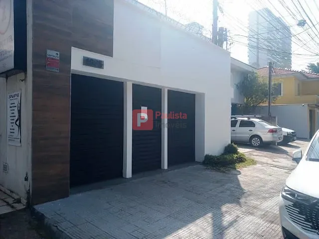 Sobrado com 260m², à venda ou para alugar, no bairro Santo Amaro em São Paulo