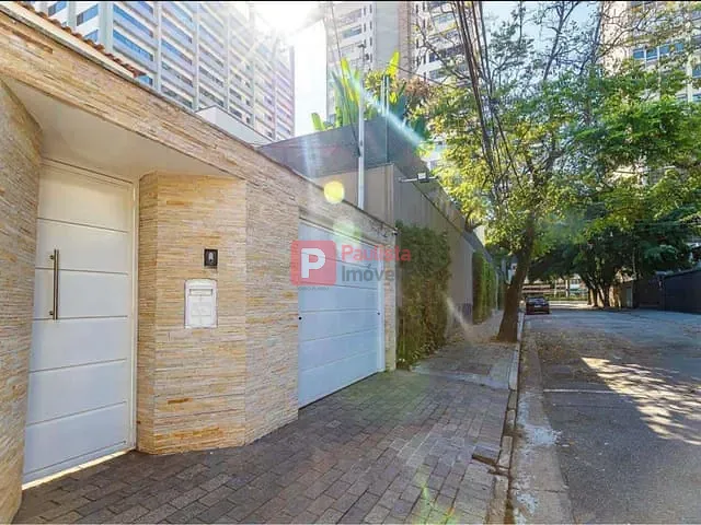Sobrado com 220m² 4 quartos e 4 banheiros, à venda, no bairro Jardim Paulistano em São Paulo