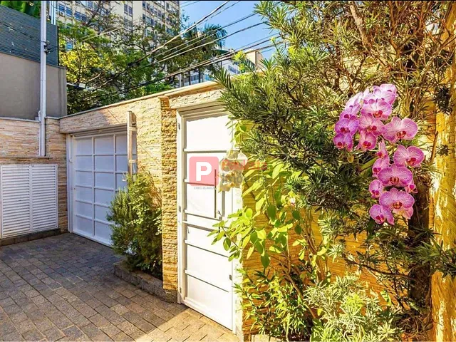 Sobrado com 220m² 4 quartos e 4 banheiros, à venda, no bairro Jardim Paulistano em São Paulo