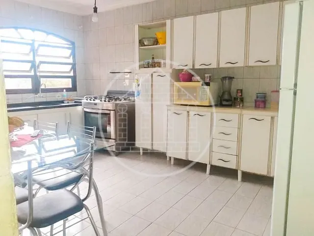Sobrado com 158m² 3 quartos e 2 banheiros, à venda, no bairro Chácara das Corujas em São Paulo