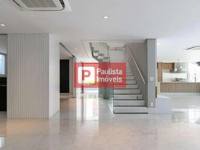 Sobrado 4 quartos e 4 banheiros, à venda, no bairro Chácara Santo Antônio (Zona Sul) em São Paulo