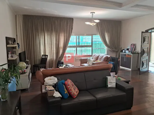Sobrado com 300m² 4 quartos e 3 banheiros, à venda ou para alugar, no bairro Campo Belo em São Paulo