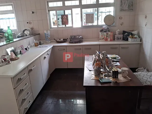 Sobrado com 300m² 4 quartos e 3 banheiros, à venda ou para alugar, no bairro Campo Belo em São Paulo