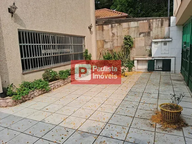 Sobrado com 300m² 4 quartos e 3 banheiros, à venda ou para alugar, no bairro Campo Belo em São Paulo