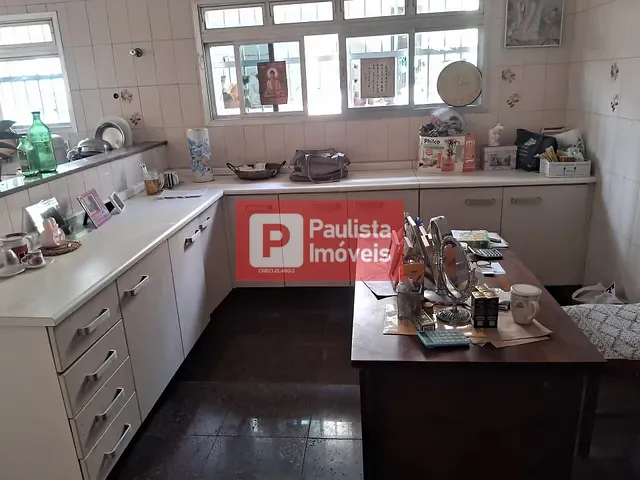 Sobrado com 300m² 4 quartos e 3 banheiros, à venda ou para alugar, no bairro Campo Belo em São Paulo