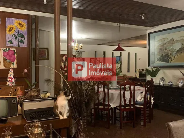 Sobrado com 820m² 5 quartos e 6 banheiros, à venda ou para alugar, no bairro Chácara Monte Alegre em São Paulo