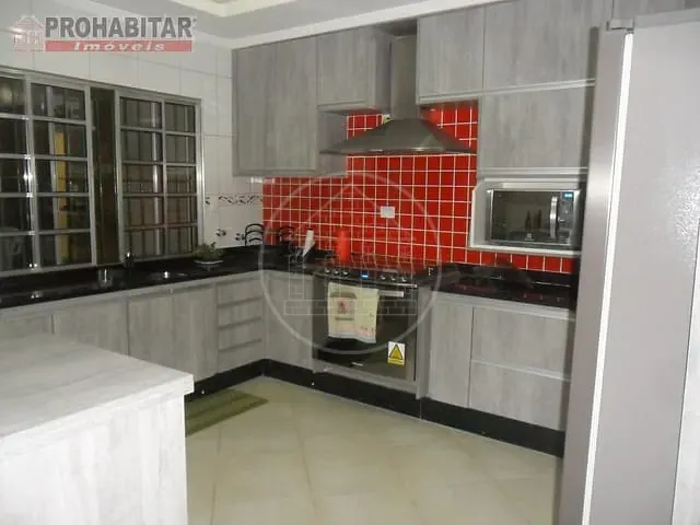 Sobrado com 500m² 4 quartos e 3 banheiros, à venda, no bairro Balneário Mar Paulista em São Paulo