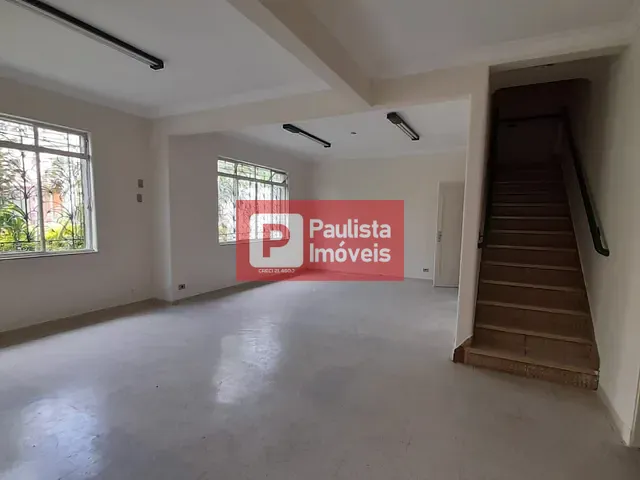 Sobrado com 195m², para alugar, no bairro Vila Clementino em São Paulo