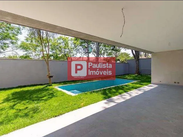 Sobrado com 712m² 4 quartos e 5 banheiros, à venda, no bairro Jardim Cordeiro em São Paulo