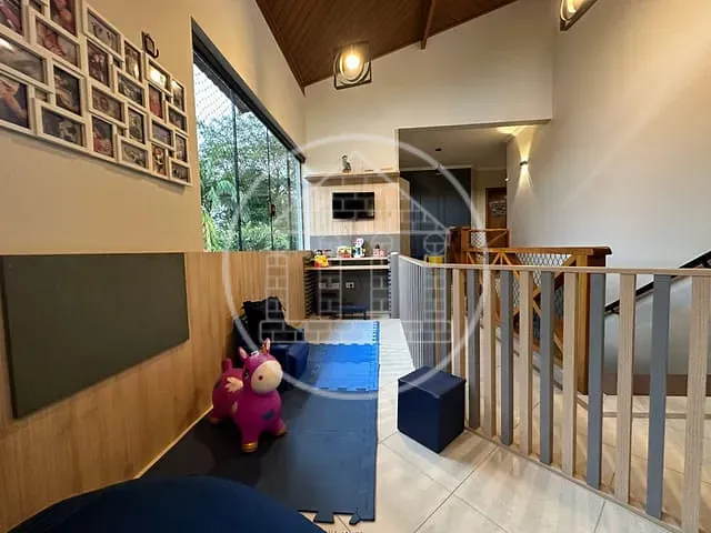 Sobrado com 647m² 3 quartos e 2 banheiros, à venda, no bairro Interlagos em São Paulo