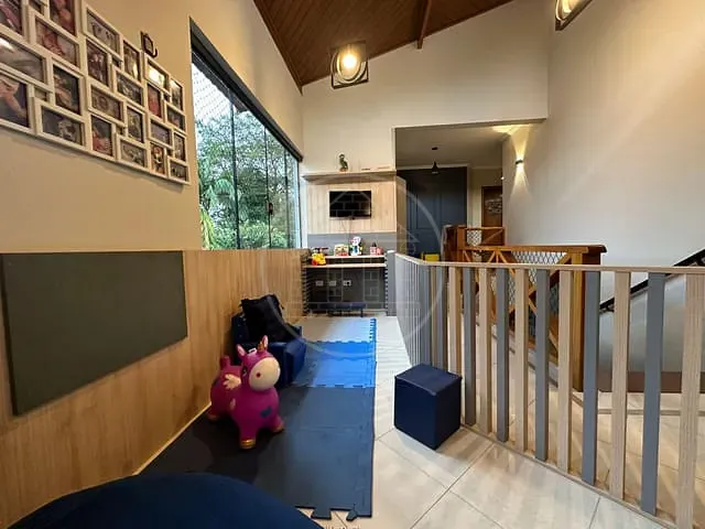 Sobrado com 647m² 3 quartos e 2 banheiros, à venda, no bairro Interlagos em São Paulo