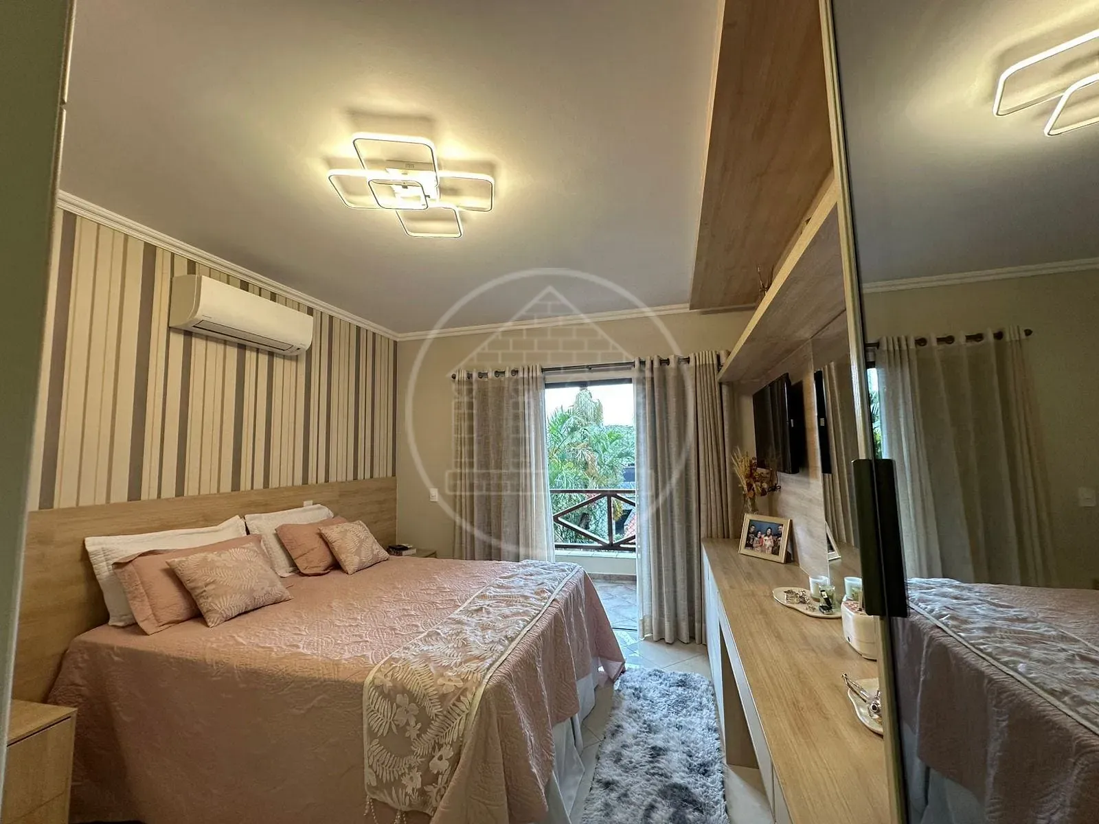 Sobrado, 3 quartos, 427 m² - Foto 6