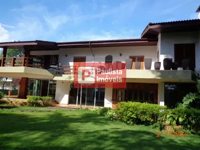 Sobrado com 1200m² 4 quartos e 3 banheiros, à venda, no bairro Interlagos em São Paulo