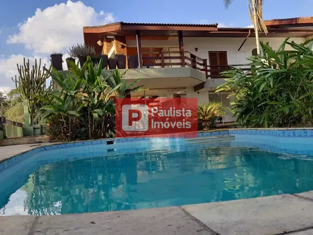 Sobrado com 1200m² 4 quartos e 3 banheiros, à venda, no bairro Interlagos em São Paulo