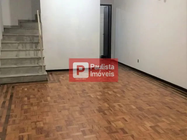 Sobrado com 205m², para alugar, no bairro Pq. Jabaquara em São Paulo