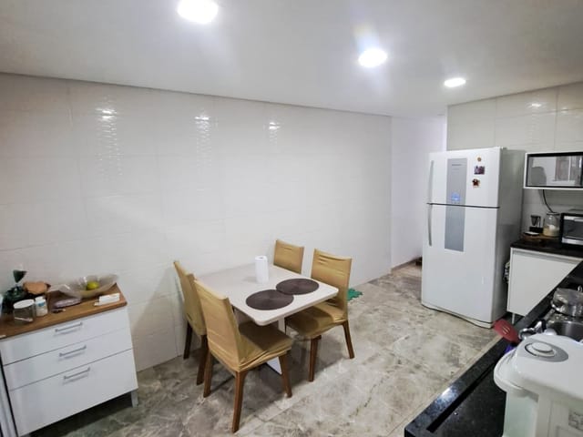Foto do Sobrado - Sobrado à venda com 280m², 3 quartos, 1 suíte, 2 vagas de garagem em Interlagos, São Paulo-SP | Paulista Imóveis