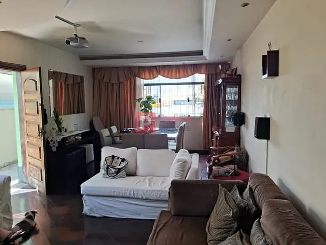Sobrado com 200m² 3 quartos e 4 banheiros, à venda, no bairro Vila Alexandria em São Paulo