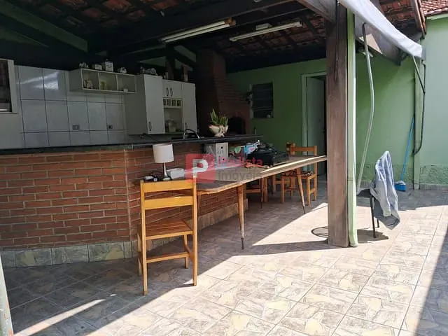 Sobrado com 200m² 3 quartos e 4 banheiros, à venda, no bairro Vila Alexandria em São Paulo