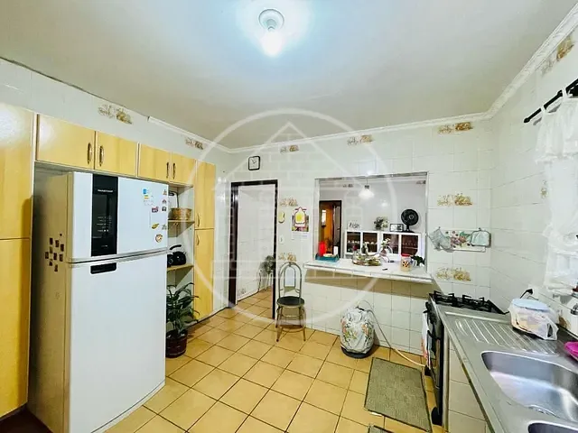Sobrado com 142m² 4 quartos e 3 banheiros, à venda, no bairro Jardim Guanhembu em São Paulo
