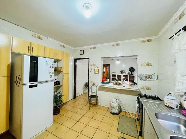 Sobrado com 142m² 4 quartos e 3 banheiros, à venda, no bairro Jardim Guanhembu em São Paulo