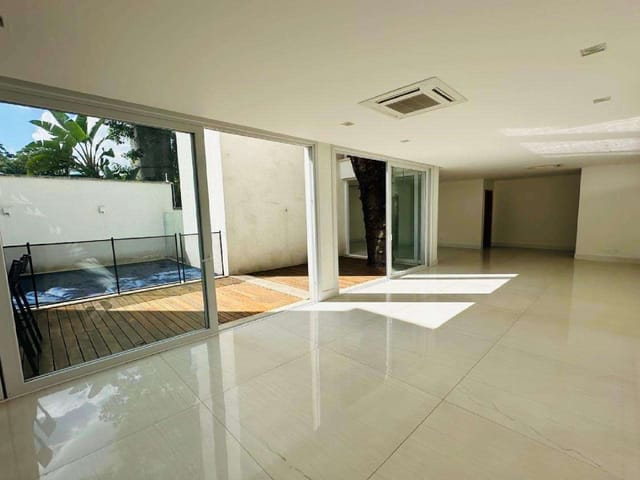 Foto do Sobrado - Sobrado Novo à Venda com 365m², 4 suítes, 6 vagas de garagem no subsolo no Jardim Petrópolis, São Paulo-SP | Paulista Imóveis