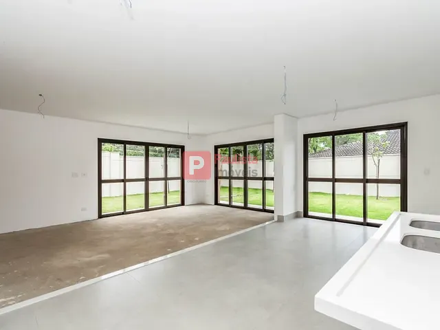 Sobrado com 498m² 4 quartos e 5 banheiros, à venda, no bairro Jardim Prudência em São Paulo