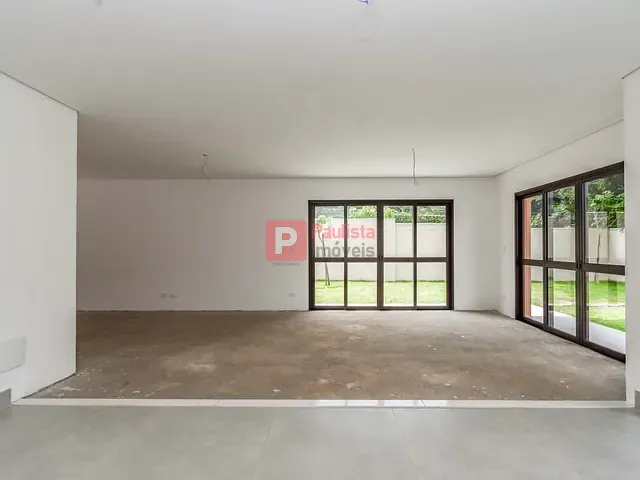 Sobrado com 498m² 4 quartos e 5 banheiros, à venda, no bairro Jardim Prudência em São Paulo