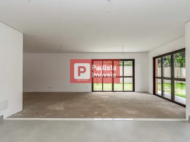 Sobrado com 498m² 4 quartos e 5 banheiros, à venda, no bairro Jardim Prudência em São Paulo