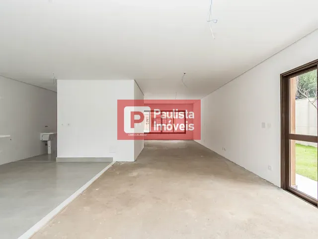 Sobrado com 347m² 4 quartos e 5 banheiros, à venda, no bairro Jardim Prudência em São Paulo