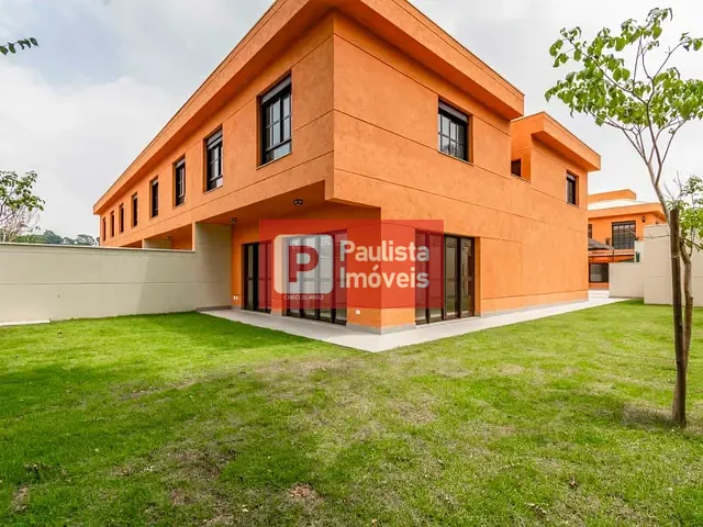 Sobrado com 347m² 4 quartos e 5 banheiros, à venda, no bairro Jardim Prudência em São Paulo