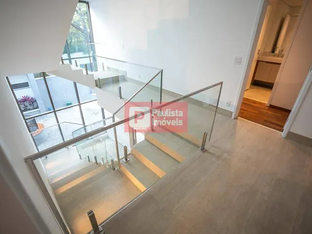 Sobrado com 684m² 4 quartos e 6 banheiros, à venda, no bairro Jardim dos Estados em São Paulo