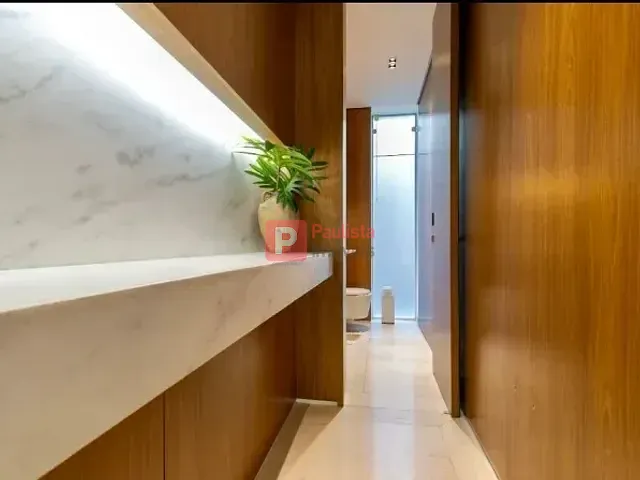 Sobrado com 1050m² 5 quartos e 6 banheiros, à venda, no bairro Brooklin Paulista em São Paulo