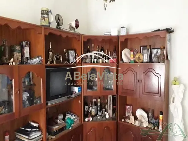 Sobrado com 250m² 5 quartos e 7 banheiros, à venda, no bairro JD FILIPINI em Osasco