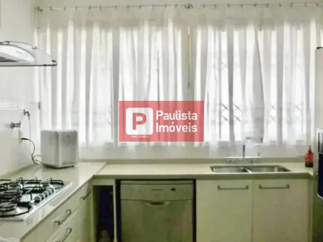 Sobrado com 1000m² 3 quartos e 5 banheiros, à venda ou para alugar, no bairro Campo Belo em São Paulo